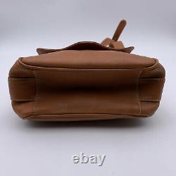 Authentic Gucci Vintage Tan Beige Leather Horse Shoe Shoulder Bag