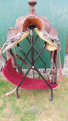 BEAUTIFUL VINTAGE Brown LEATHER Horse Saddle 16 Long Cowboy Western Decor