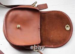 Coach Vintage Watson Crossbody Bag 9981 in British Tan, USA 1990s, Turnlock