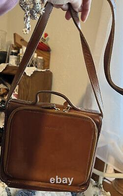 GH BASS & Co. Vintage Leather Purse Wallet ORGANIZER Purse Shoulder Bag MGPP