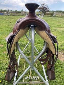 Used/Vintage 15 wide tree Big Horn tooled Western saddle US made