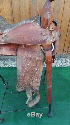 VINTAGE GREAT Brown LEATHER Horse Saddle 15 Long Cowboy Western Decor