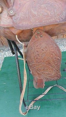VINTAGE GREAT Brown LEATHER Horse Saddle 16 Long Cowboy Western Decor