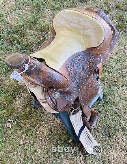 VTG/ Antique Early Western Leather Horse Saddle Sheepskin Padded Tooled 15