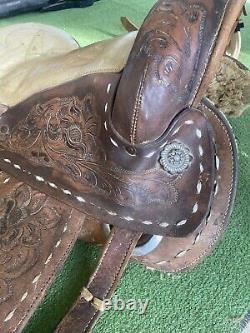 VTG/ Antique Early Western Leather Horse Saddle Sheepskin Padded Tooled 15