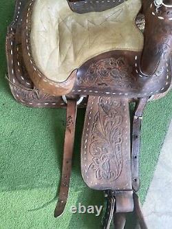 VTG/ Antique Early Western Leather Horse Saddle Sheepskin Padded Tooled 15