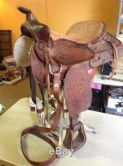 Vintage 15.5 Brown Leather Hand Tooled Big Horn Western Horse Saddle Stirrups