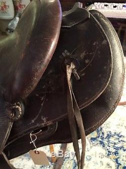 Vintage 16 Western saddle Horse Leather