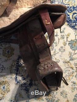 Vintage 16 Western saddle Horse Leather