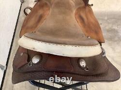 Vintage 1991 Leather Horse Back Riding 15 Saddlery Barrel Western Saddle