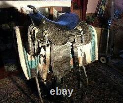 Vintage BIG HORN Western Parade Horse SADDLE SQH Bars Tapaderos 15 seat