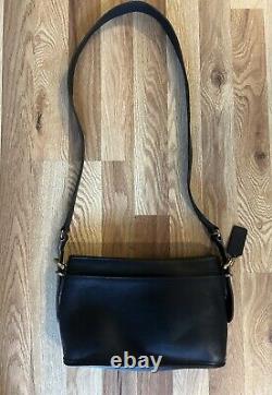 Vintage Coach Equestrian Zip Crossbody Shoulder Bag Black Leather 9802 EUC