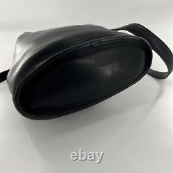 Vintage Coach Thompson Black Leather Drawstring Bucket Bag Purse Equestrian 9804