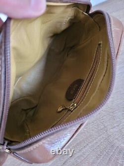 Vintage GUCCI Crossbody Bag With Gold Horse Shoe Detail AUTHENTIC