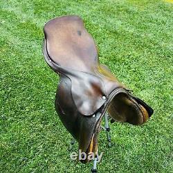 Vintage Horse Saddle 17.5 Leather Jump Pariani Milano Made in Italy READ