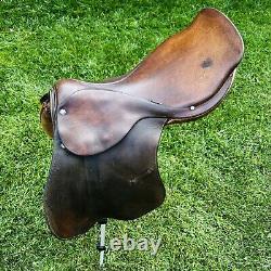 Vintage Horse Saddle 17.5 Leather Jump Pariani Milano Made in Italy READ