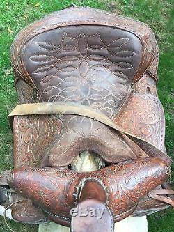 Vintage Leather Detailed Horse Riding Saddle