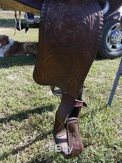 Vintage Tooled Leather Brown 14 Western Horse Saddle with Big Horn