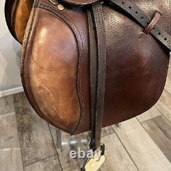 Vintage Tudor Leather 18 Horse Jumping Saddle English England Walsall Irons